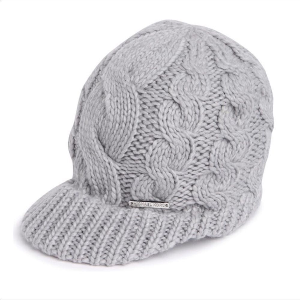 Cable Knit Cap
MICHAEL KORS ACCESS